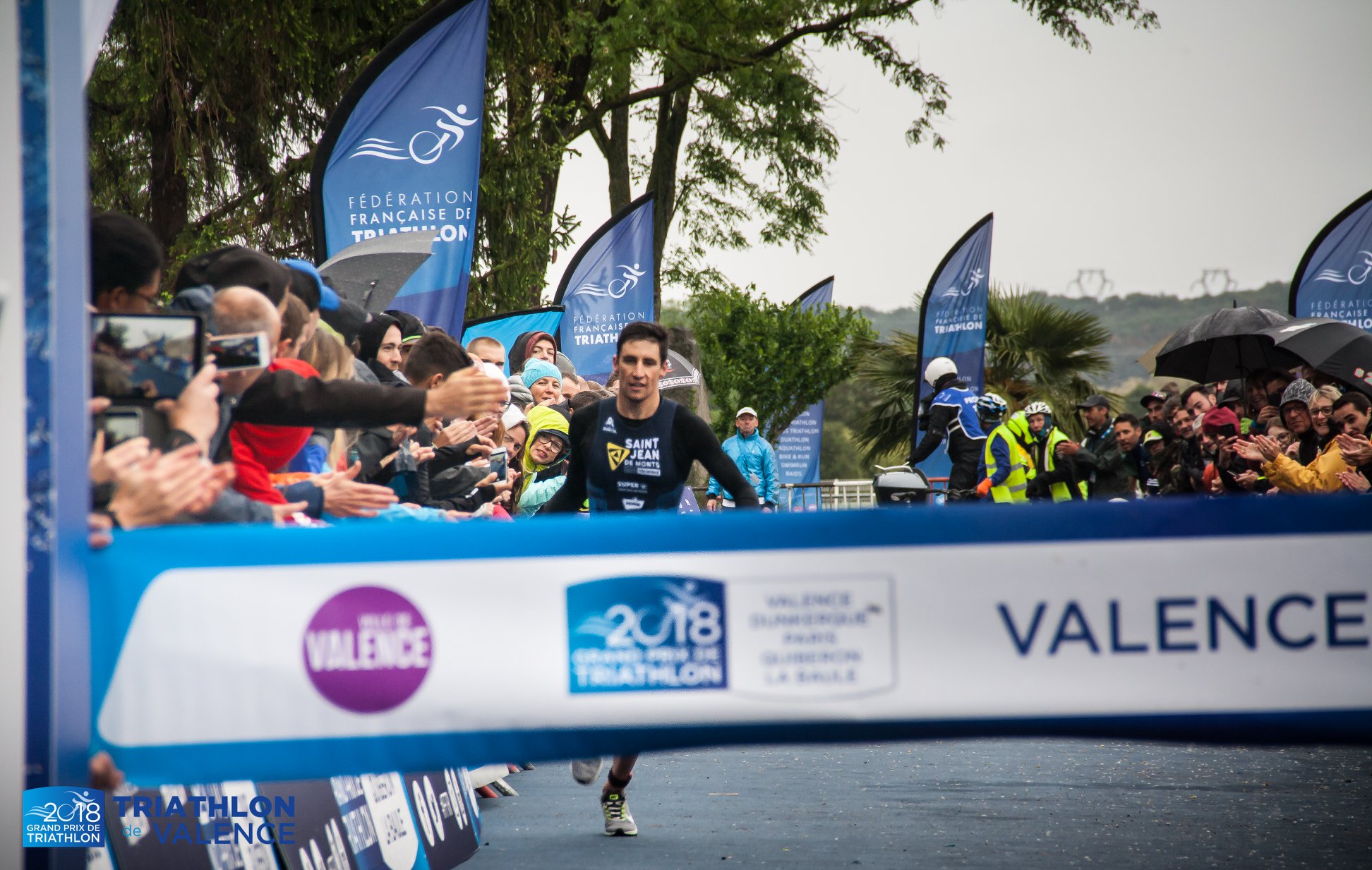 Triathlon de Valence Léo Bergère s’impose sur la première épreuve du